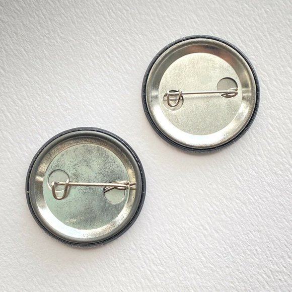 Memes Pray To Meme Gods Pin Button Pinback Collectible Set Of 2 - Picture 3 of 4